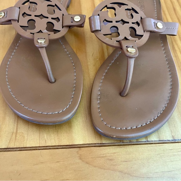 AUTHENTIC TORY BURCH TAN LEATHER MILLER SANDALS - Picture 6 of 15